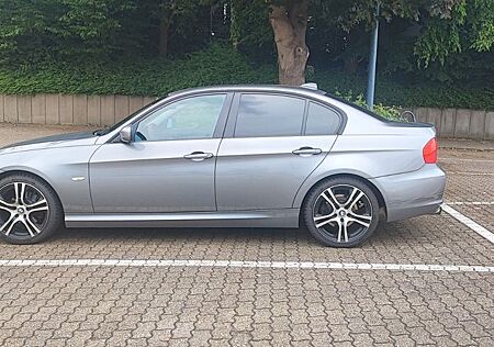 BMW 318i - FACELIFT