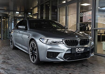 BMW M5 Limousine Basis