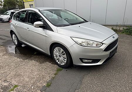 Ford Focus 1.5 TDCI Lim. Trend 1. Hand TÜV Automatik