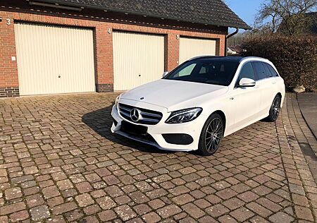 Mercedes-Benz C 400 4MATIC T AMG Line Autom. Pano Head-Up