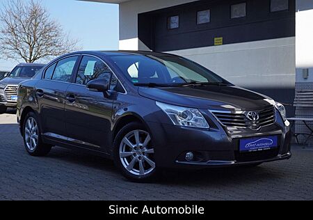 Toyota Avensis 2.2 D-4D Sol TEMPOMAT+1.HAND+XENON+KLIMA