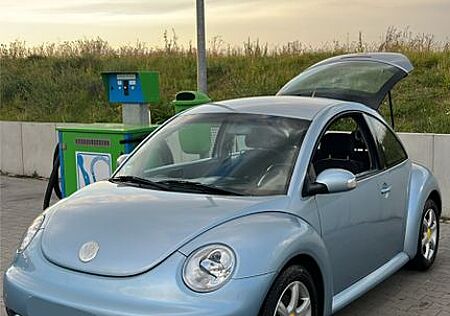 VW Beetle Volkswagen New 1.9 TDI VIELES NEU