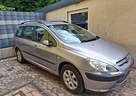 Peugeot 307 Break Grand Filou Cool HDI FAP 110 Grand...