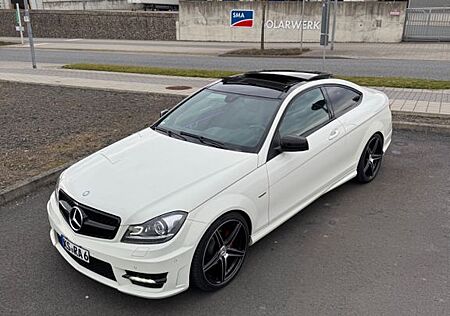 Mercedes-Benz C 250 Coupé Autom. -