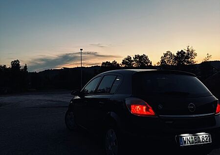 Opel Astra 1.8 -