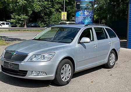 Skoda Octavia 1.2 TSI Family/6-Gang/Euro-5/4x Bereift/