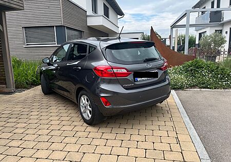 Ford Fiesta 1,1 52kW Cool & Connect Cool & Connect