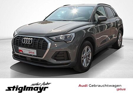 Audi Q3 45 TFSIe S-tronic ACC+AHK+NAVI+VC+SITZHG