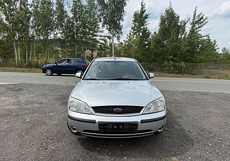 Ford Mondeo 1.8 92 kW Ambiente/SHZ/KLIMA/TÜV