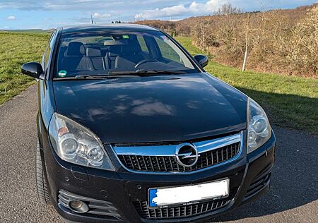 Opel Vectra C 1.9CDTI Cosmo Plus