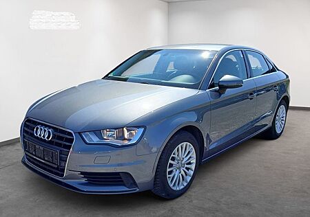 Audi A3 1.4 TFSI Ambiente 4 Türer, 1.Hand, Leder, SHZ