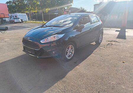 Ford Fiesta 74kW Titanium TÜV Neu Bremsen Neu