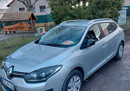Renault Megane 1.5 dCi Automatik TÜV 03,2028