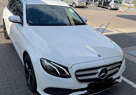 Mercedes-Benz E 200 4MATIC T Autom. -