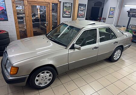 Mercedes-Benz 300 voll Austattung