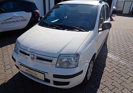 Fiat Panda 1.2 8V Dynamic*TÜV*SCHECKHEFT*KLIMA