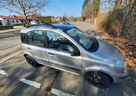 Fiat Panda 1.2 mit Panoramadach