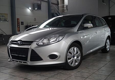 Ford Focus 1.6 Turnier Trend*AHK*PDC*Navi*