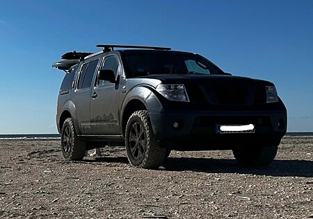 Nissan Pathfinder 2.5 dCi DPF SE SE