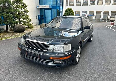 Lexus LS 600 LS 400 H-Kennzeichen
