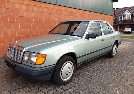 Mercedes-Benz 200 Diesel -W124 - erst 185000 Km. -1a Zustand