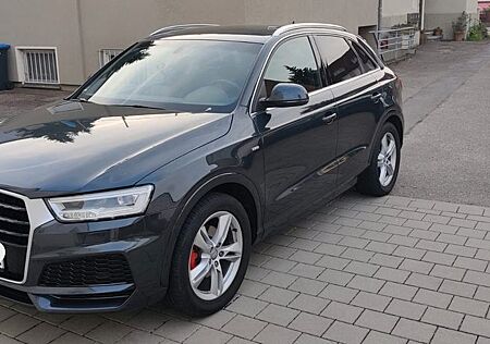 Audi Q3 2.0 TFSI 132kW quattro S tronic S Line Xenon