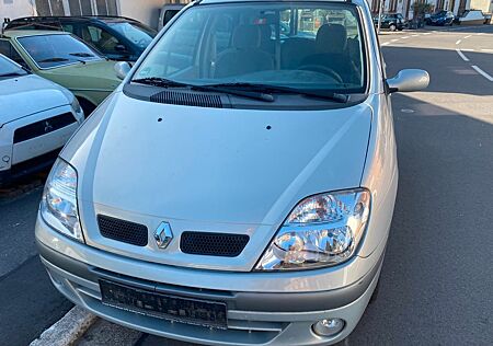 Renault Scenic Authentique 1.6 16V