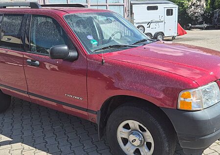 Ford Explorer / Benzin-Flüssiggas
