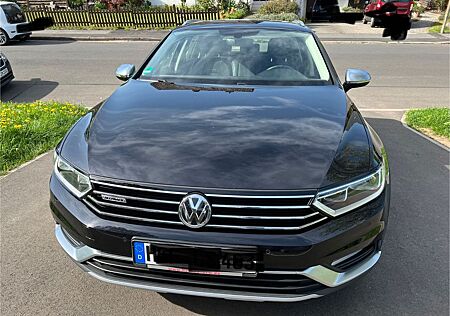 VW Passat Alltrack Volkswagen 2.0 TSI DSG 4MOTION Alltrack...