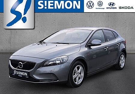 Volvo V40 2.0 T2 Kinetic Pano RKam SHZ GRA PDCv+h Klim