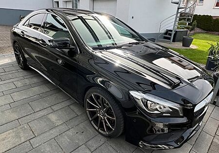 Mercedes-Benz CLA 220 d DCT AMG Line AMG Line