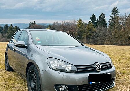 VW Golf Volkswagen 1.4 TSI 90 kW