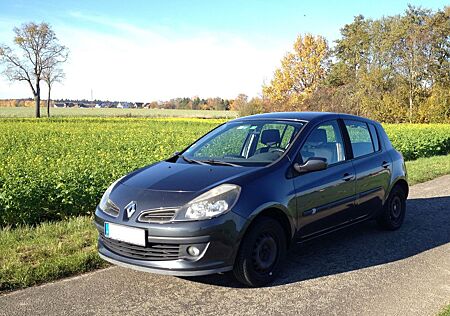 Renault Clio Edition Dynamique 1.2 16V 55kW Edition ...