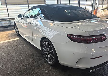 Mercedes-Benz E 220 AMG Paket