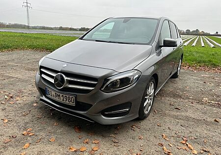 Mercedes-Benz B 220 d 4MATIC DCT Urban Urban