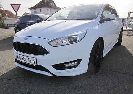 Ford Focus Titanium *1.HAND*KAMERA*ALU*XENON*TÜV NEU*