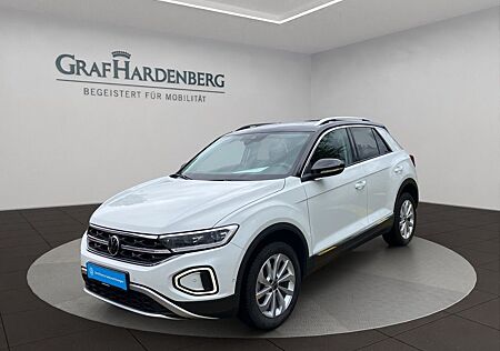 VW T-Roc Volkswagen 1.5 TSI DSG Style LED ACC Navi AHK DAB+
