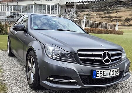 Mercedes-Benz C 180 -TÜV Neu
