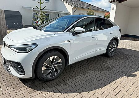 VW ID.5 Volkswagen Pro Perform. 77 kWh 150 kW Pro mit Navi Pro
