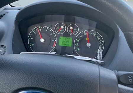 Ford Fiesta 1,3 51 kW VOLLFAHRBEREIT