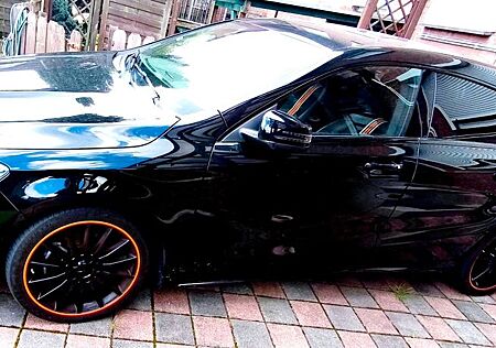 Mercedes-Benz CLA 200 Shooting Brake CLA CLA 200 CDI AMG Line Orange Art