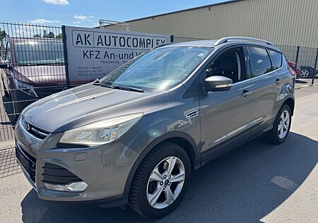 Ford Kuga 2.0 TDCi 4x4 Titanium 1.Hand 7.000,- NETTO