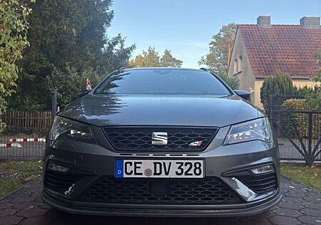 Seat Leon 2.0 TSI St&S ST CUPRA 300 DSG 4Drive CU...