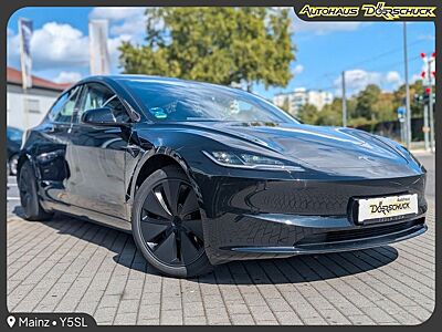 Tesla Model 3 1 Hand. Ambiente. Glasdach. LED.