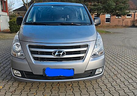 Hyundai H-1 Starex 2.5 CRDI Euro 6 /8 Sitze Neue Tüv Au
