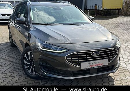 Ford Focus Turnier 1,5 EB Titanium Aut. Navi LED