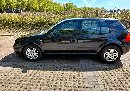 VW Golf Volkswagen 1.4 Basis