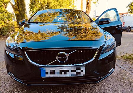 Volvo V40 D2 -