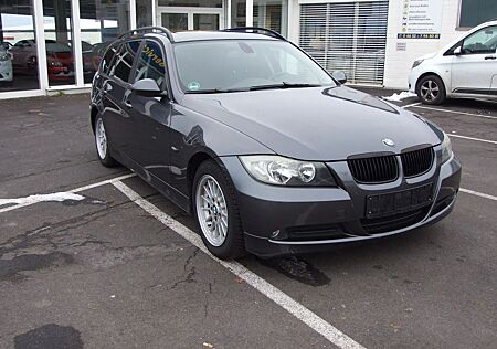 BMW 320i 320 Baureihe 3 Touring Panorama