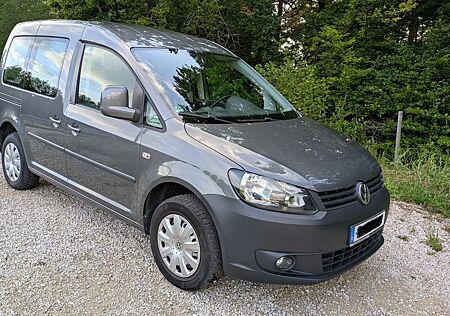 VW Caddy Volkswagen 1,2TSI 77kW BMT Roncalli Edition 5-Sit...